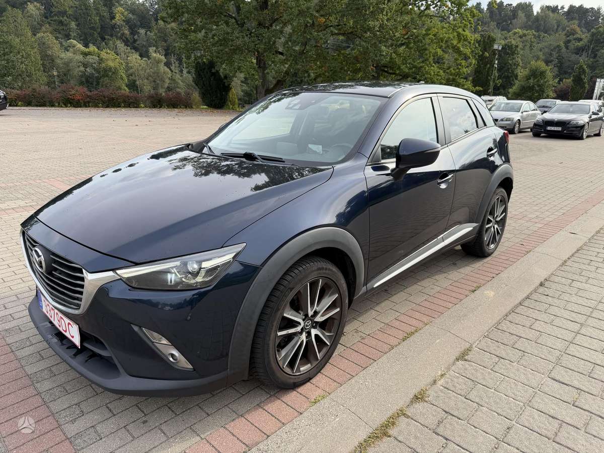 Mazda CX-3, 1.5 l., off-road / crossover