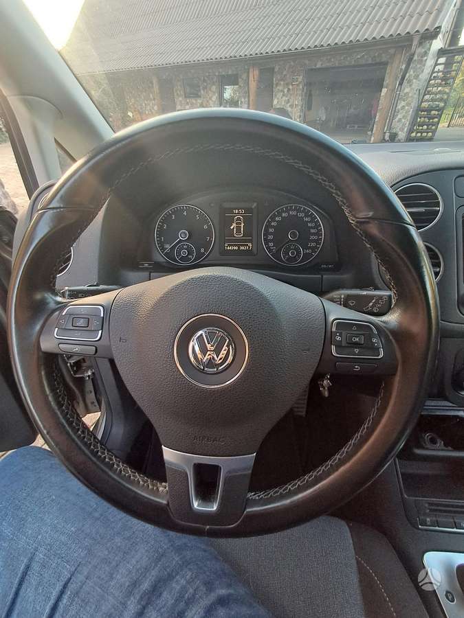 Volkswagen Golf Plus - 10