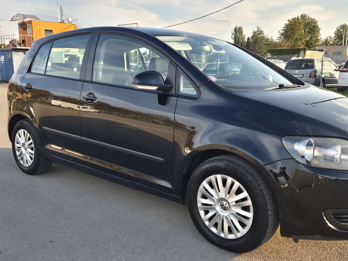 Volkswagen Golf Plus - 1