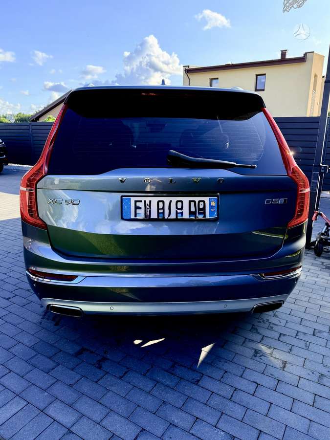 Volvo XC90 - 5