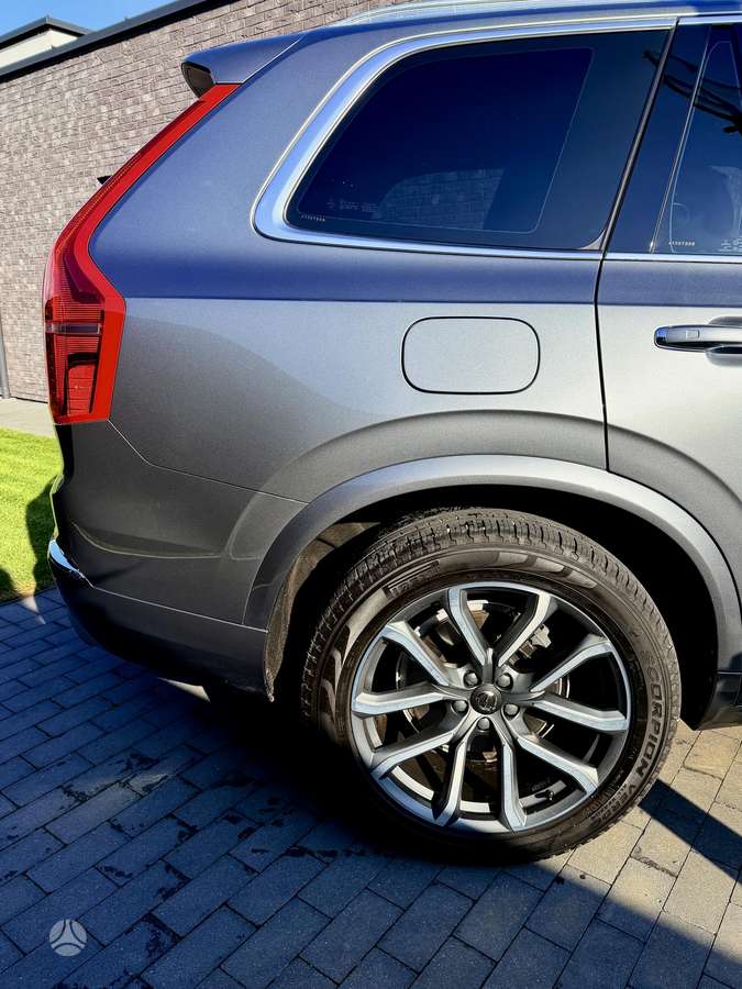 Volvo XC90 - 7