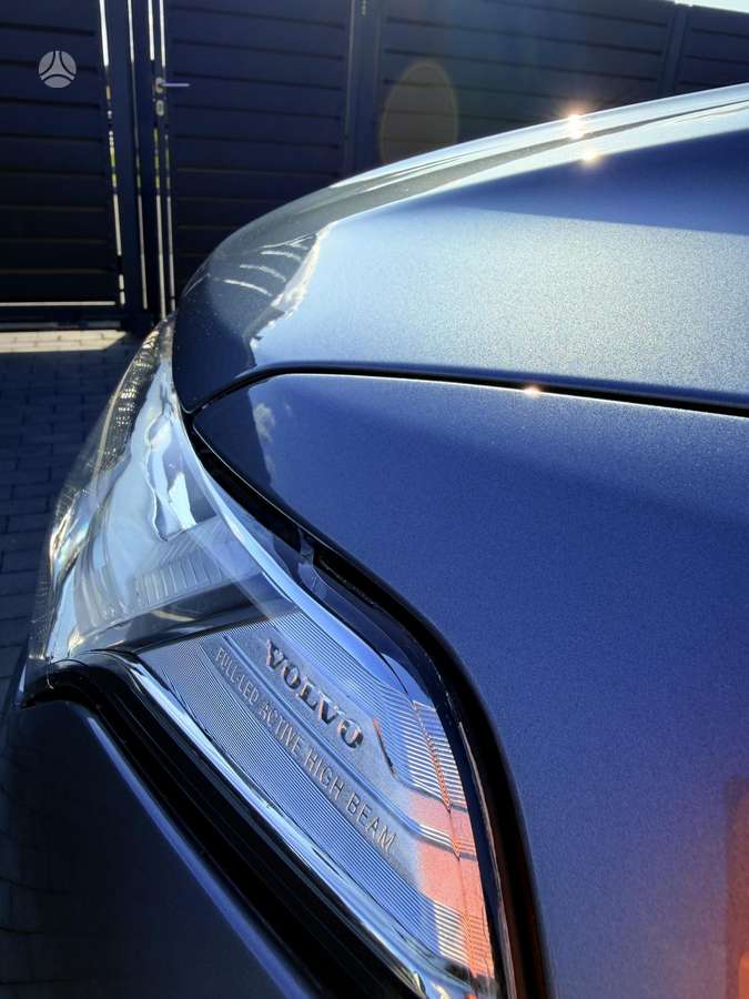 Volvo XC90 - 11