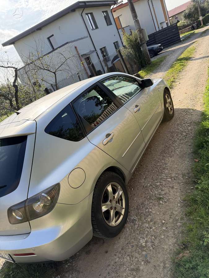 Mazda 3, 1.6 l., hatchback