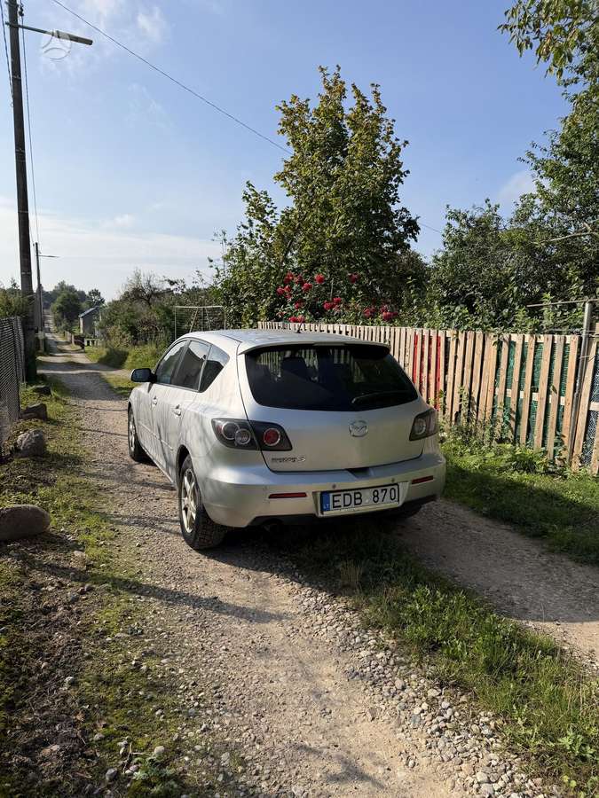 Mazda 3, 1.6 l., hatchback