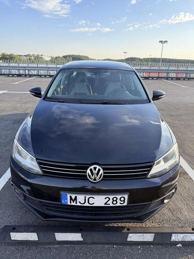 Volkswagen Jetta - 7