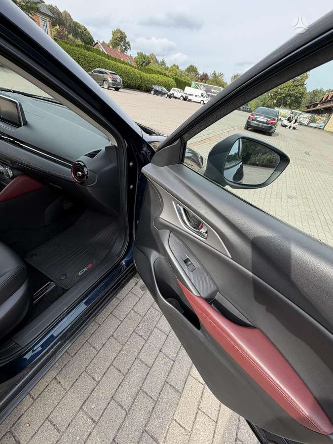 Mazda CX-3, 1.5 l., Внедорожник / Кроссовер