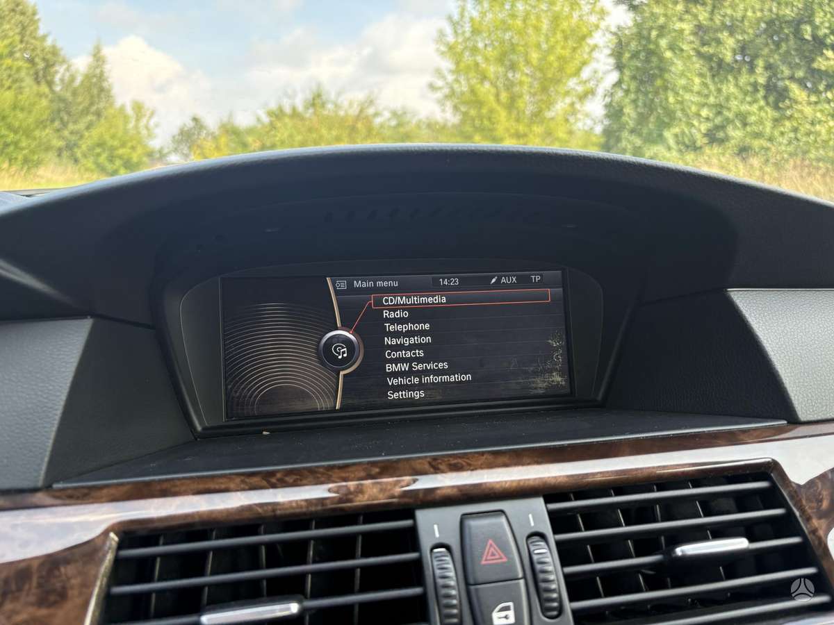 BMW 523, 2.5 l., Седан