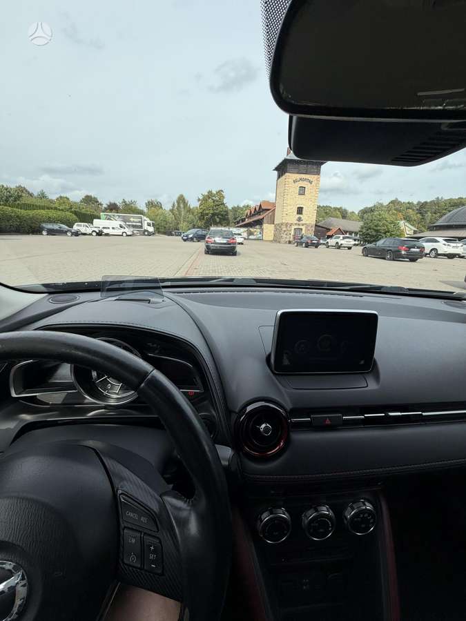 Mazda CX-3, 1.5 l., off-road / crossover