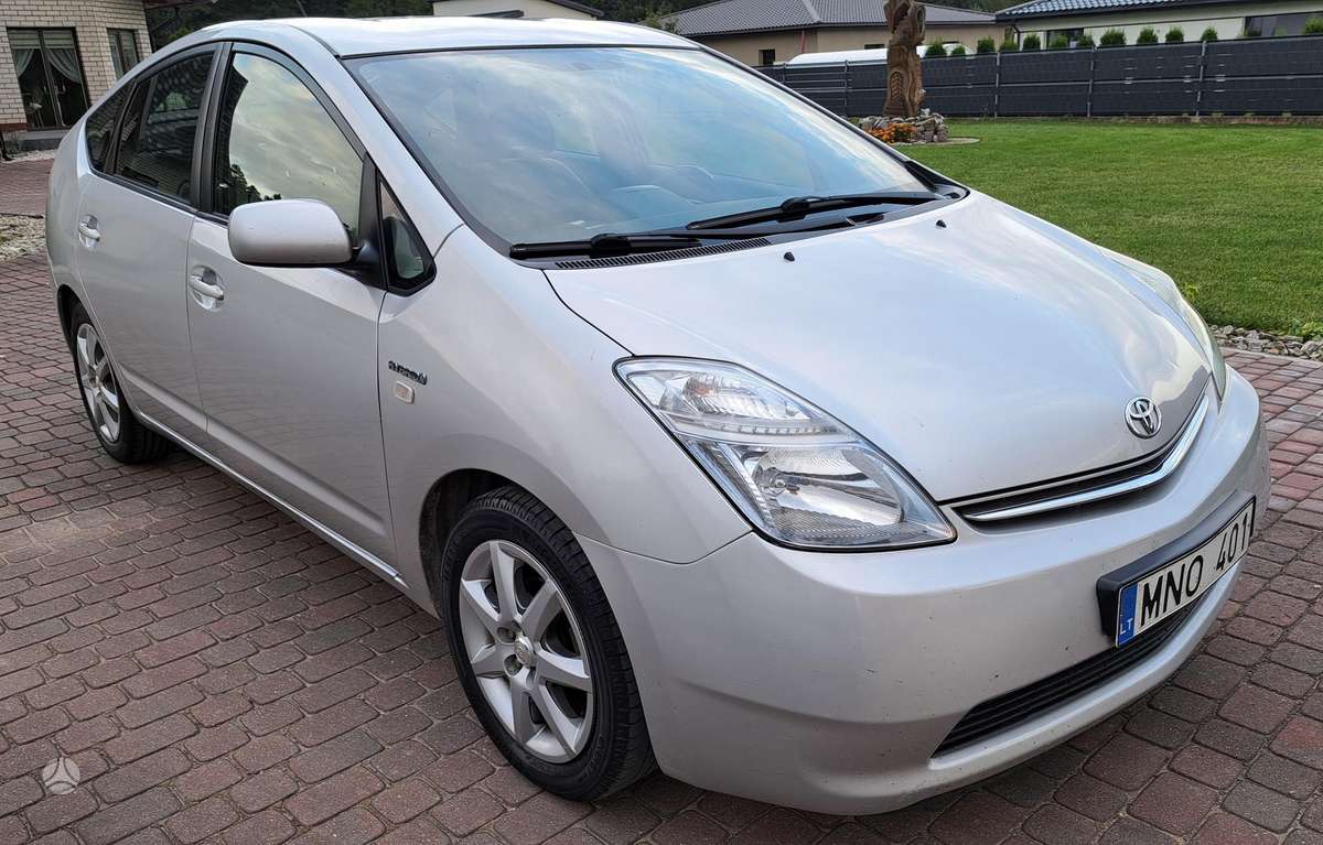 Toyota Prius - 7