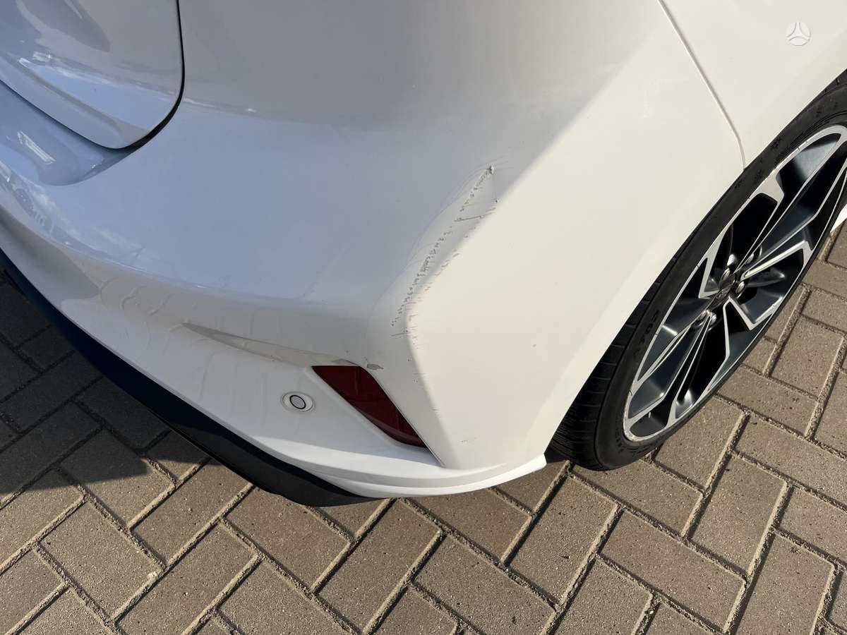 Ford Focus, 1.0 l., Хэтчбек