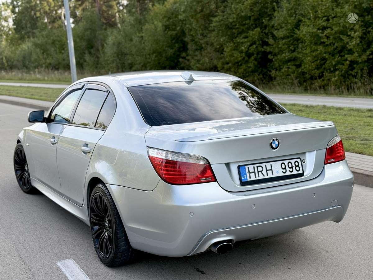 BMW 520, 2.0 l., Седан
