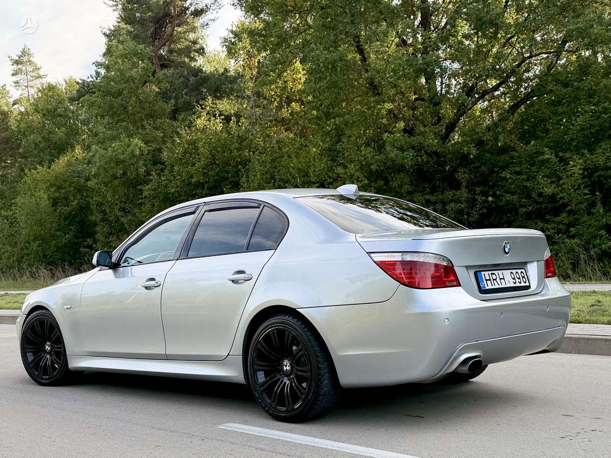 BMW 520, 2.0 l., Седан