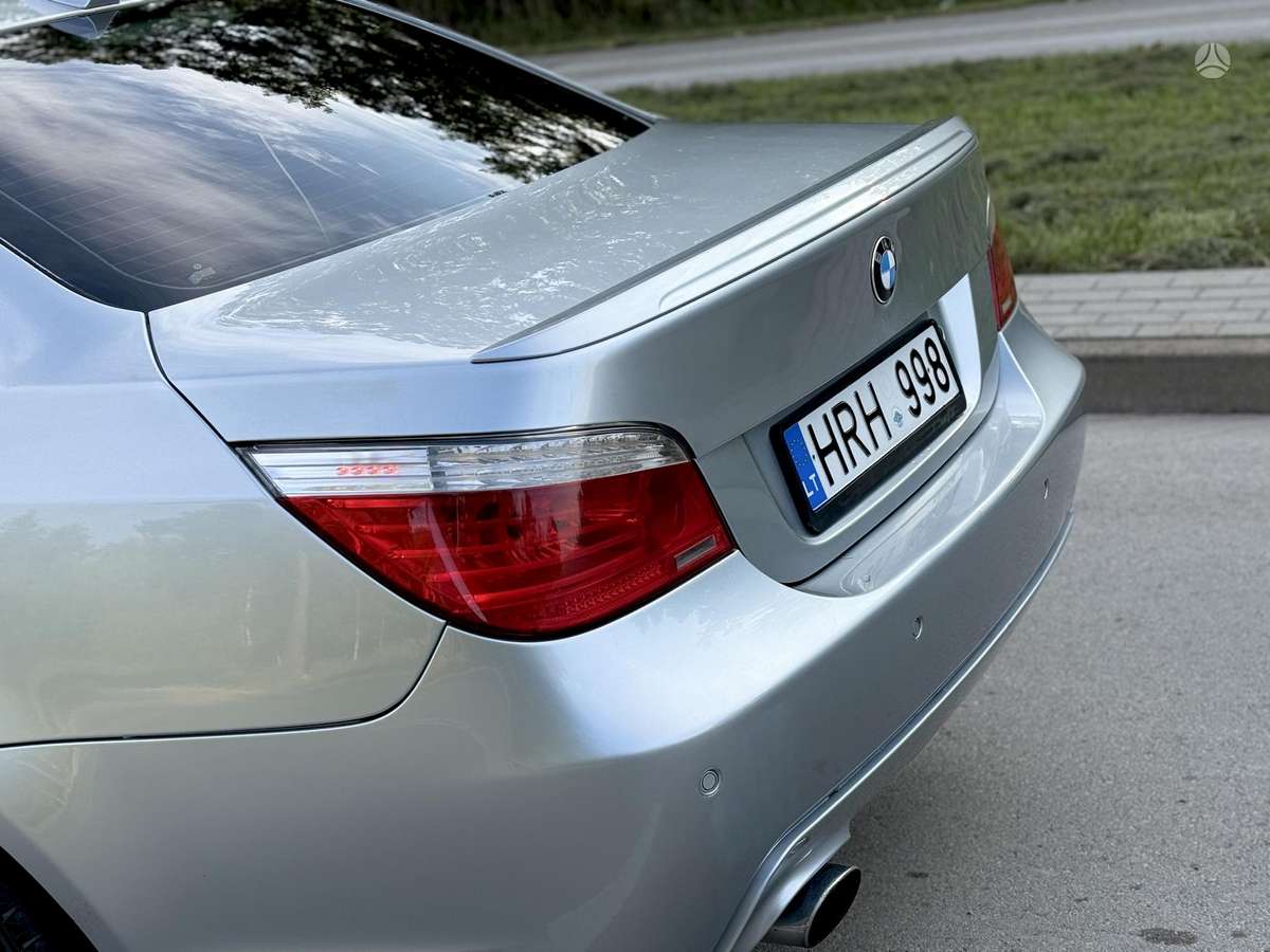 BMW 520, 2.0 l., Седан