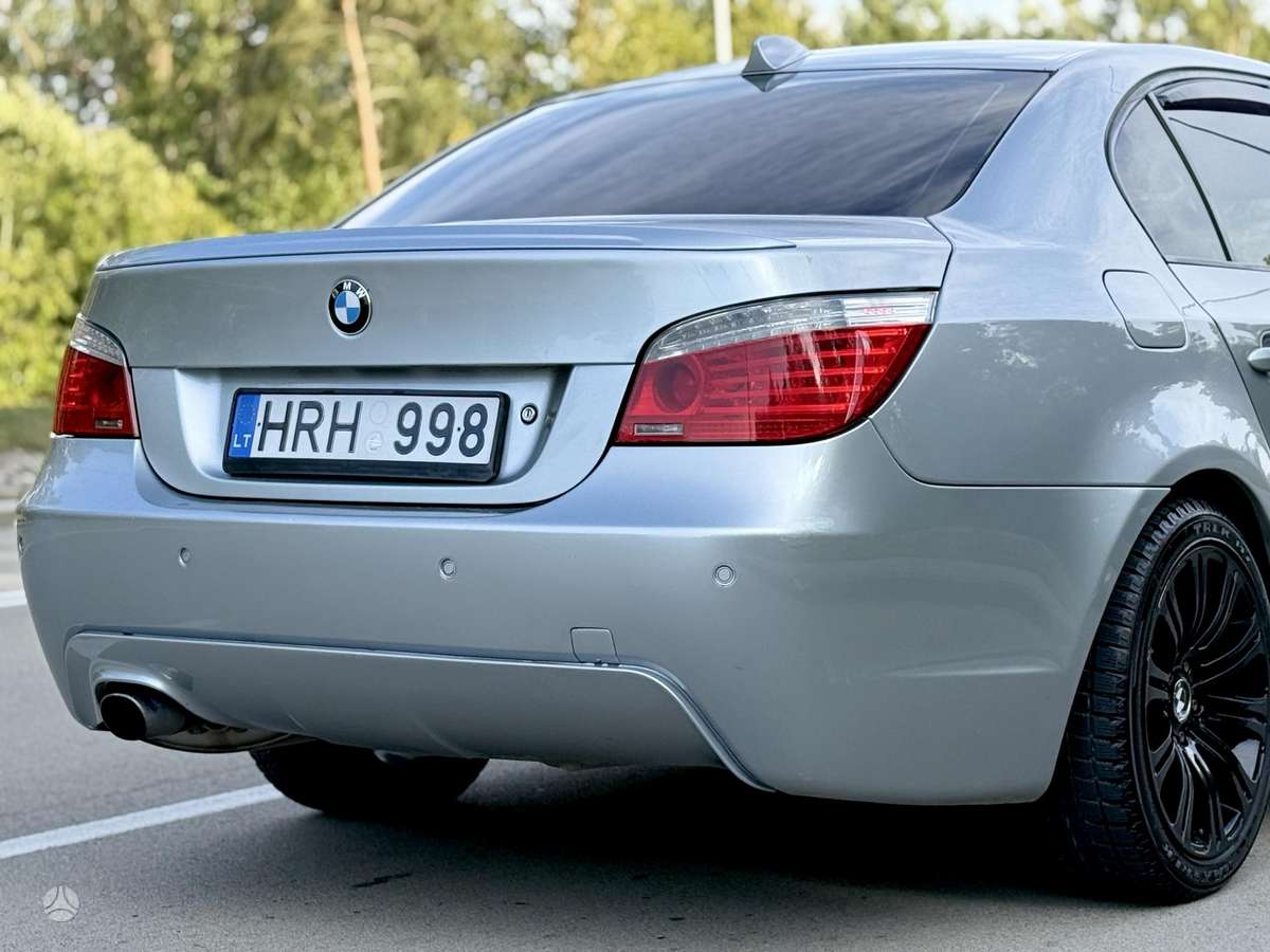 BMW 520, 2.0 l., Седан