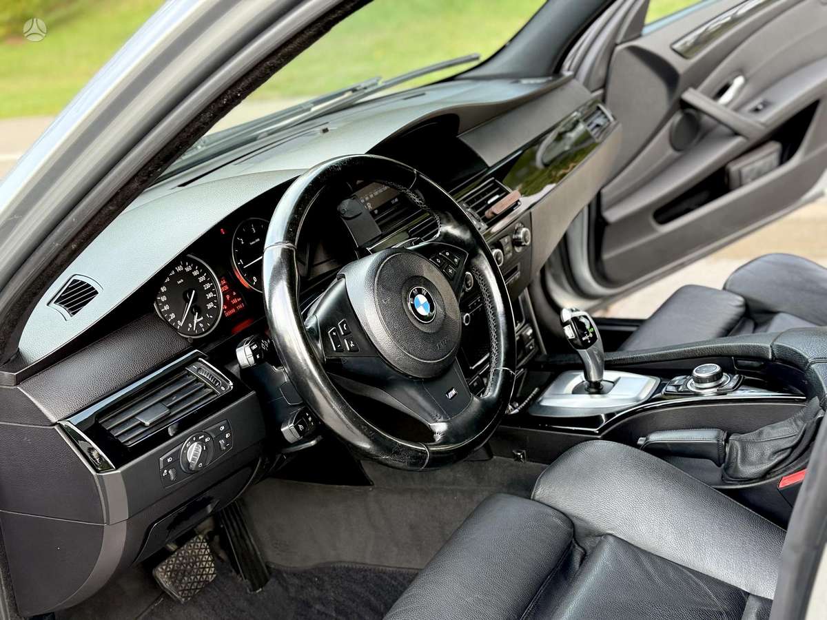 BMW 520, 2.0 l., Седан