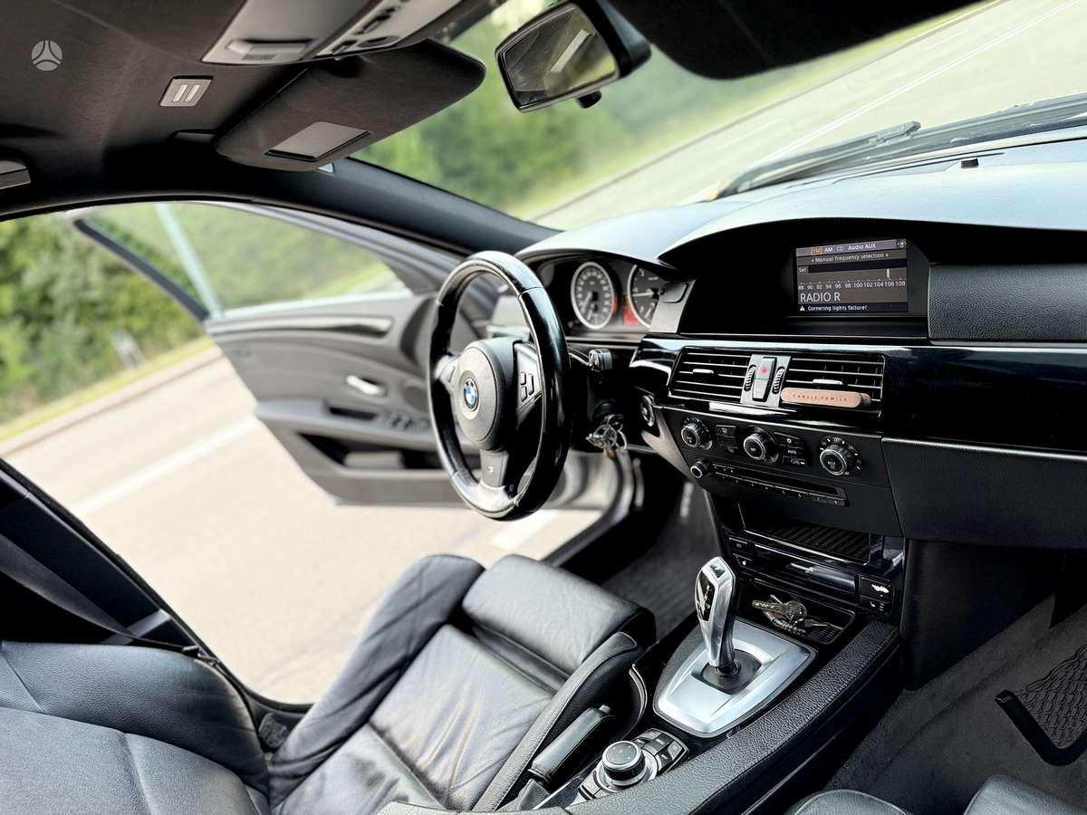 BMW 520, 2.0 l., Седан