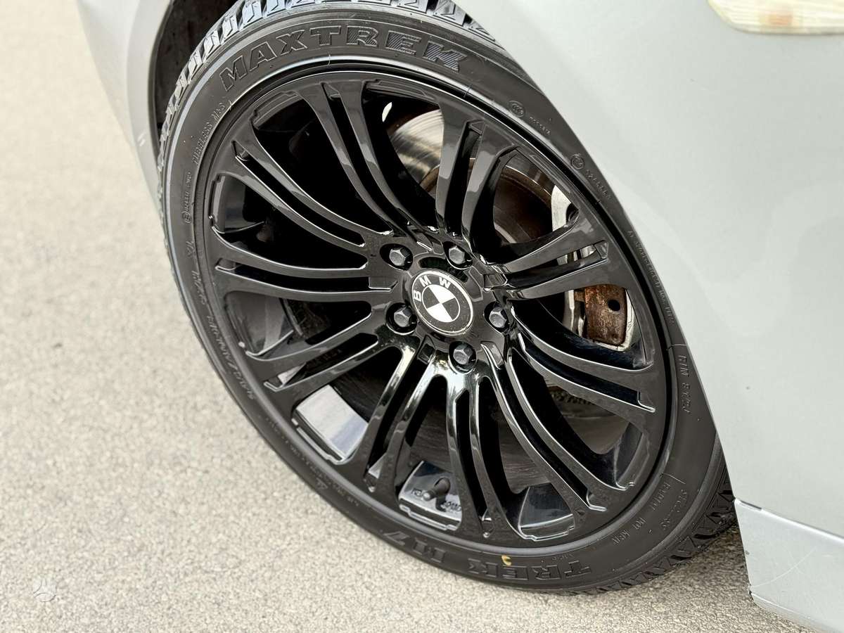 BMW 520, 2.0 l., Седан