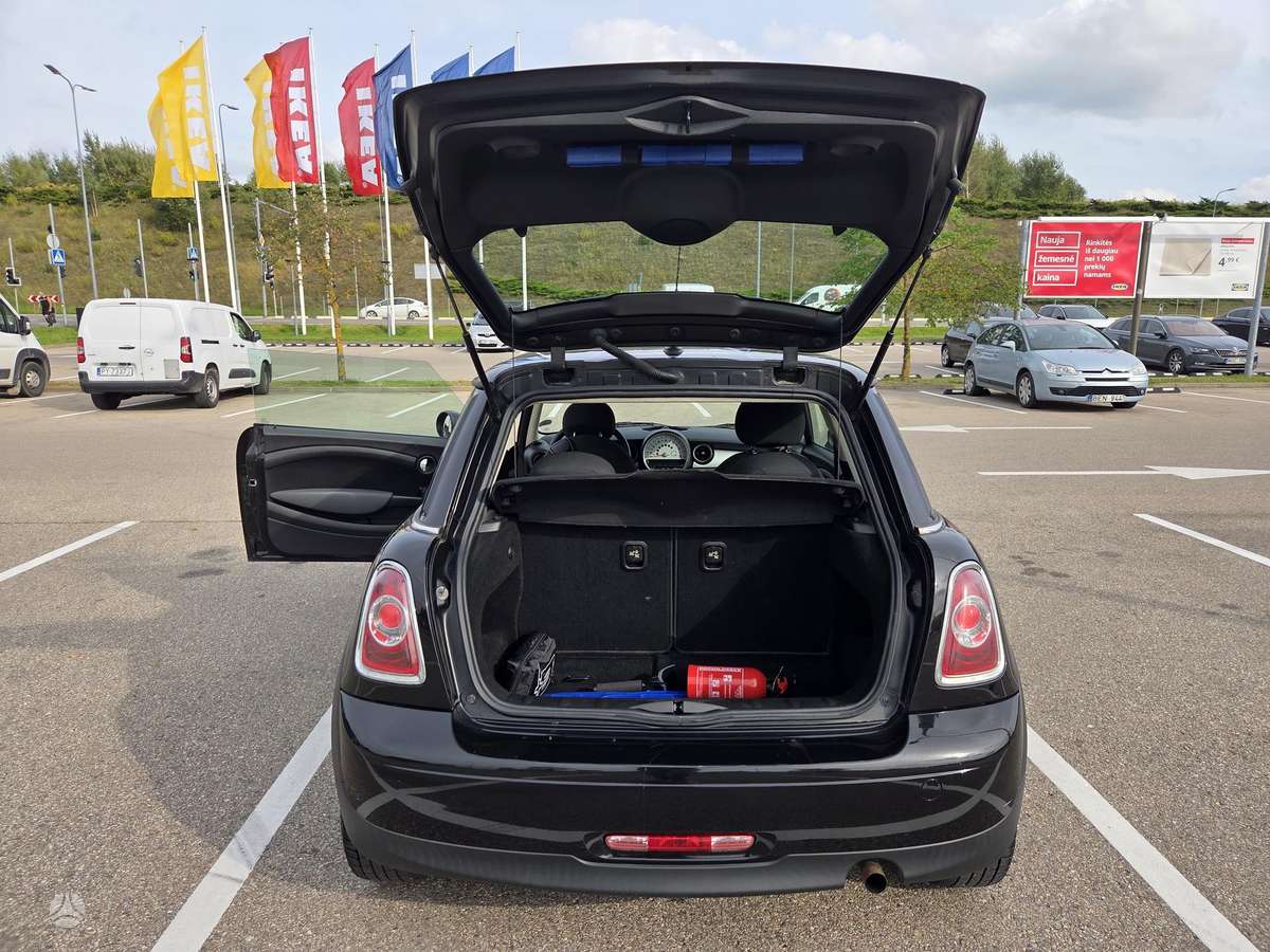 Mini One, 1.6 l., hatchback