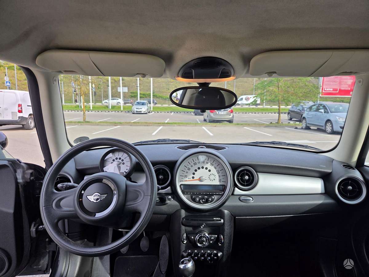 Mini One, 1.6 l., hatchback