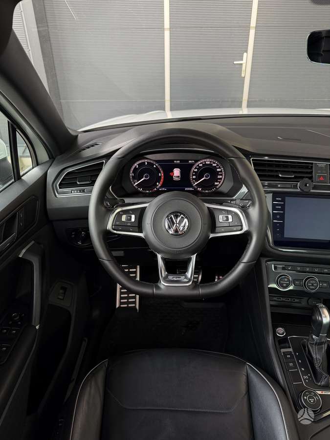Volkswagen Tiguan - 6