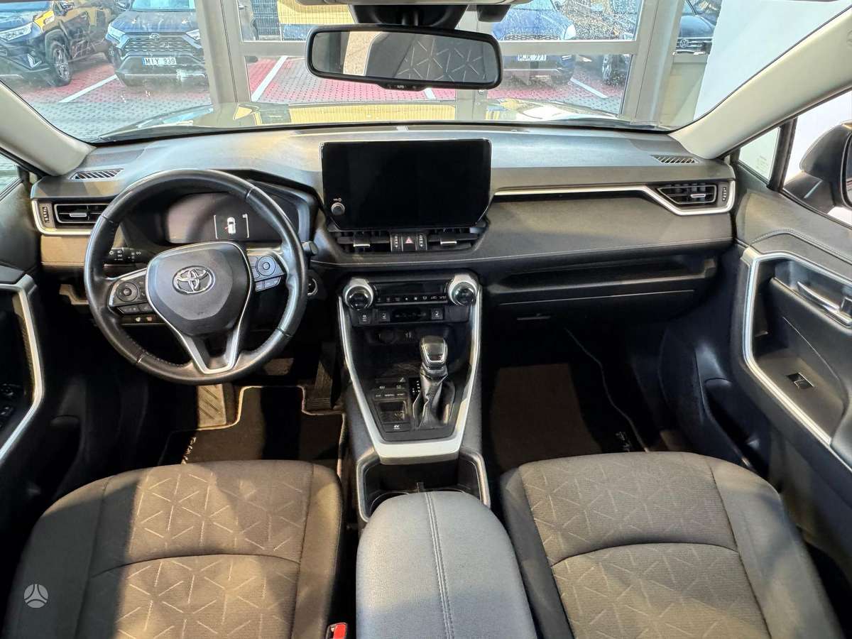 Toyota RAV4 - 11