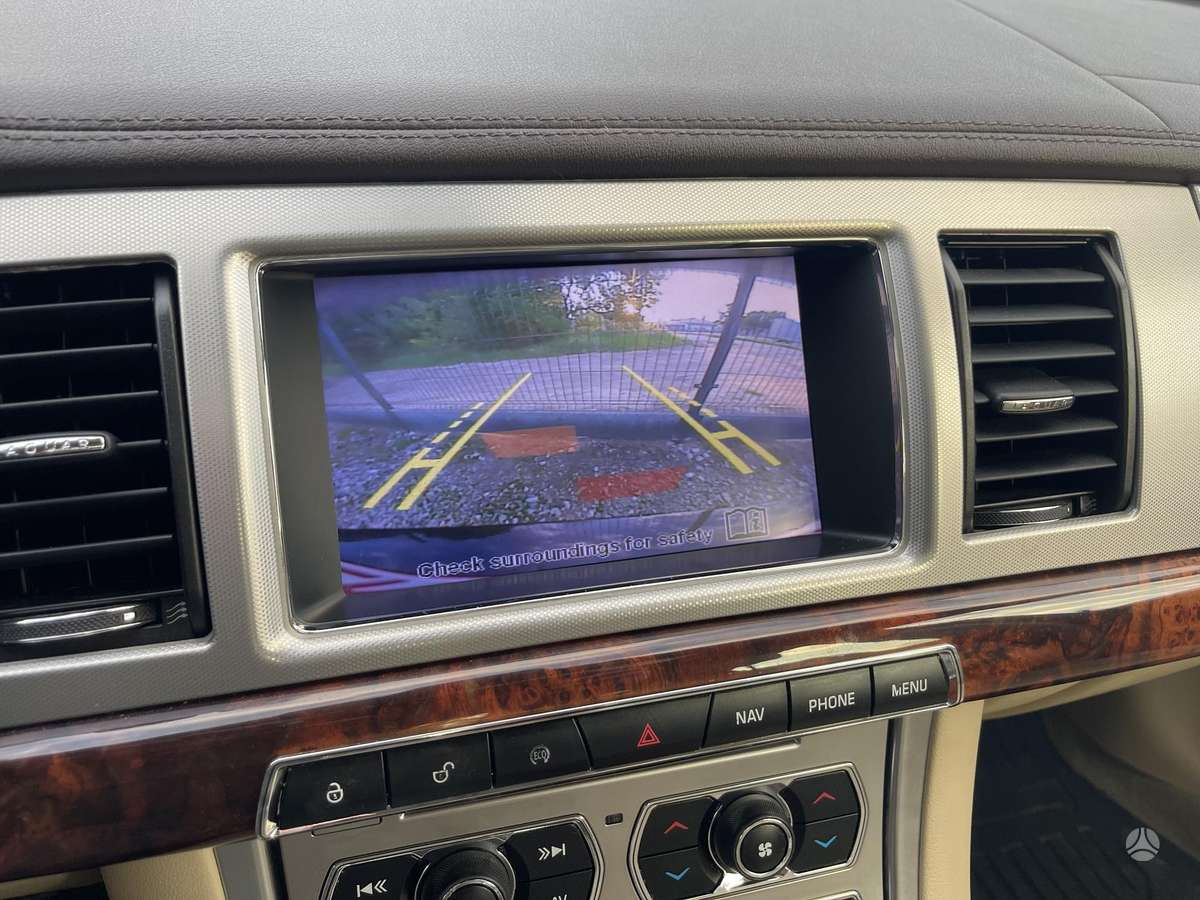 Jaguar XF, 3.0 l., Седан