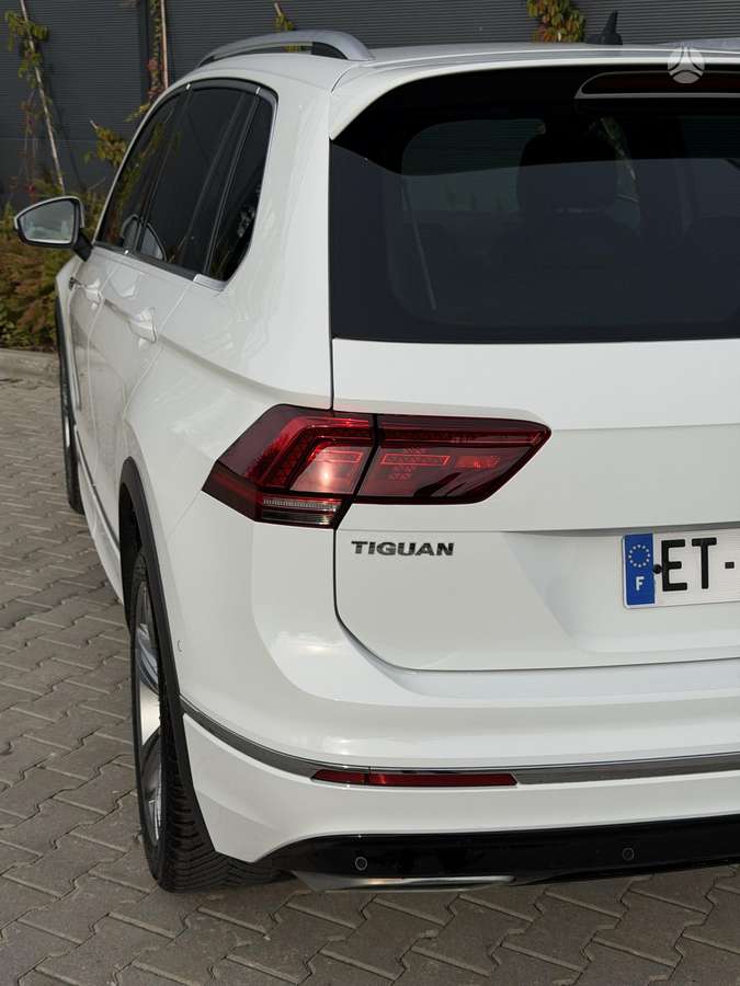 Volkswagen Tiguan - 12