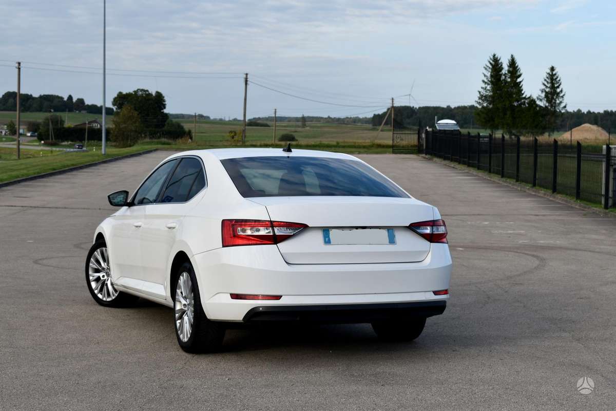 Škoda Superb - 2