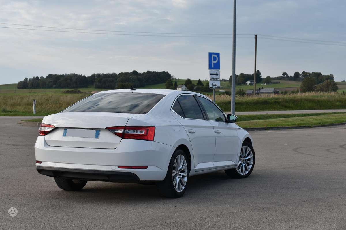 Škoda Superb - 4