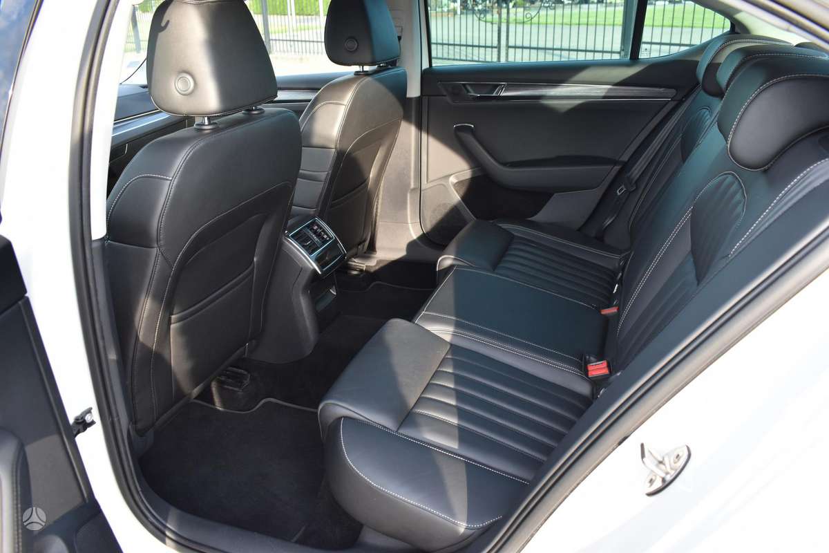 Škoda Superb - 11