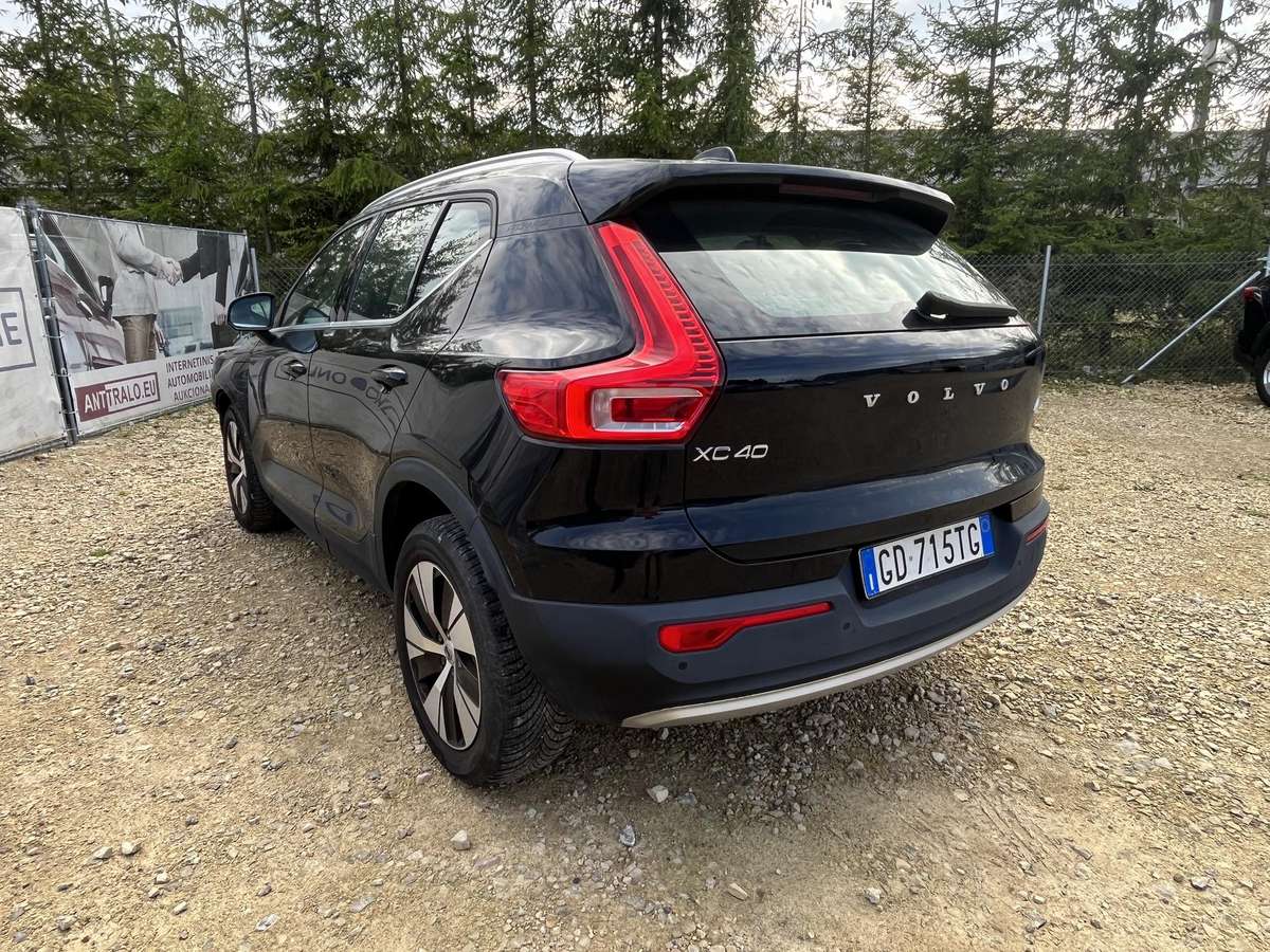 Volvo XC40 - 6