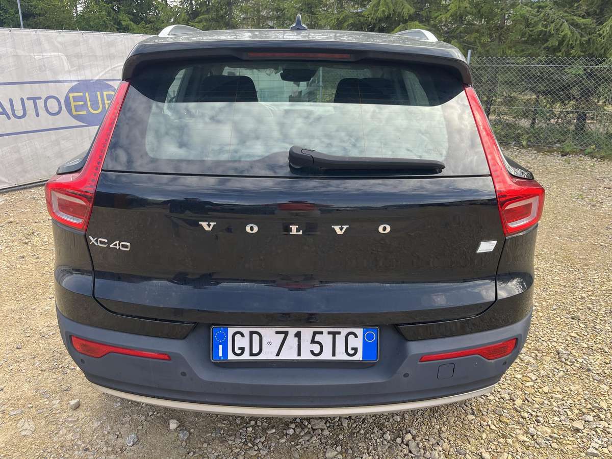Volvo XC40 - 11