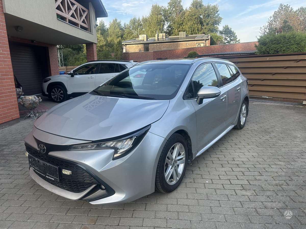 Toyota Corolla - 1