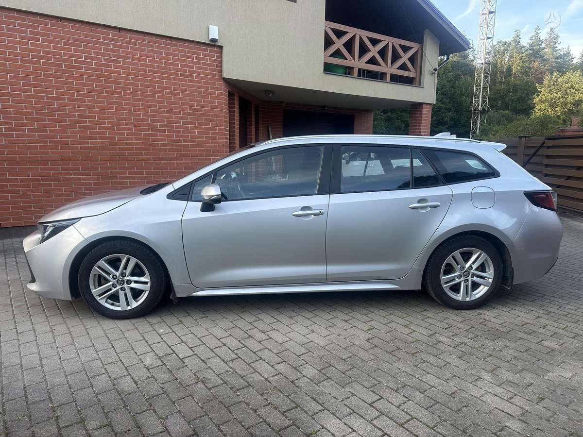Toyota Corolla, 1.2 l., Универсал