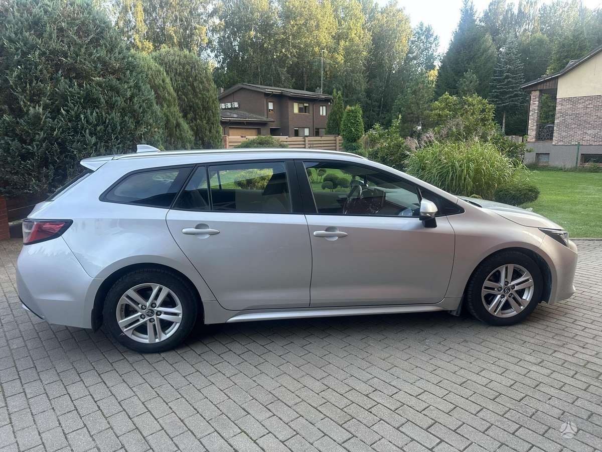 Toyota Corolla - 4