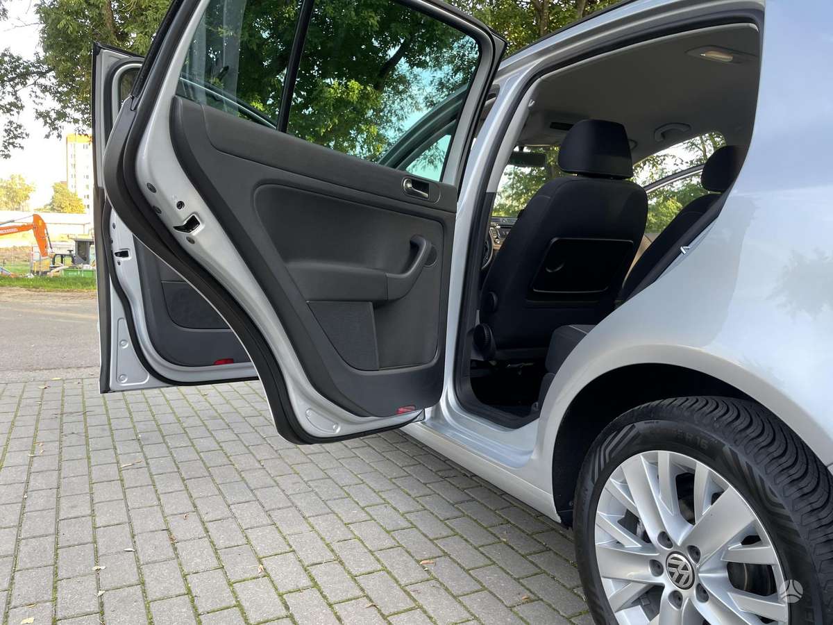 Volkswagen Golf Plus - 12