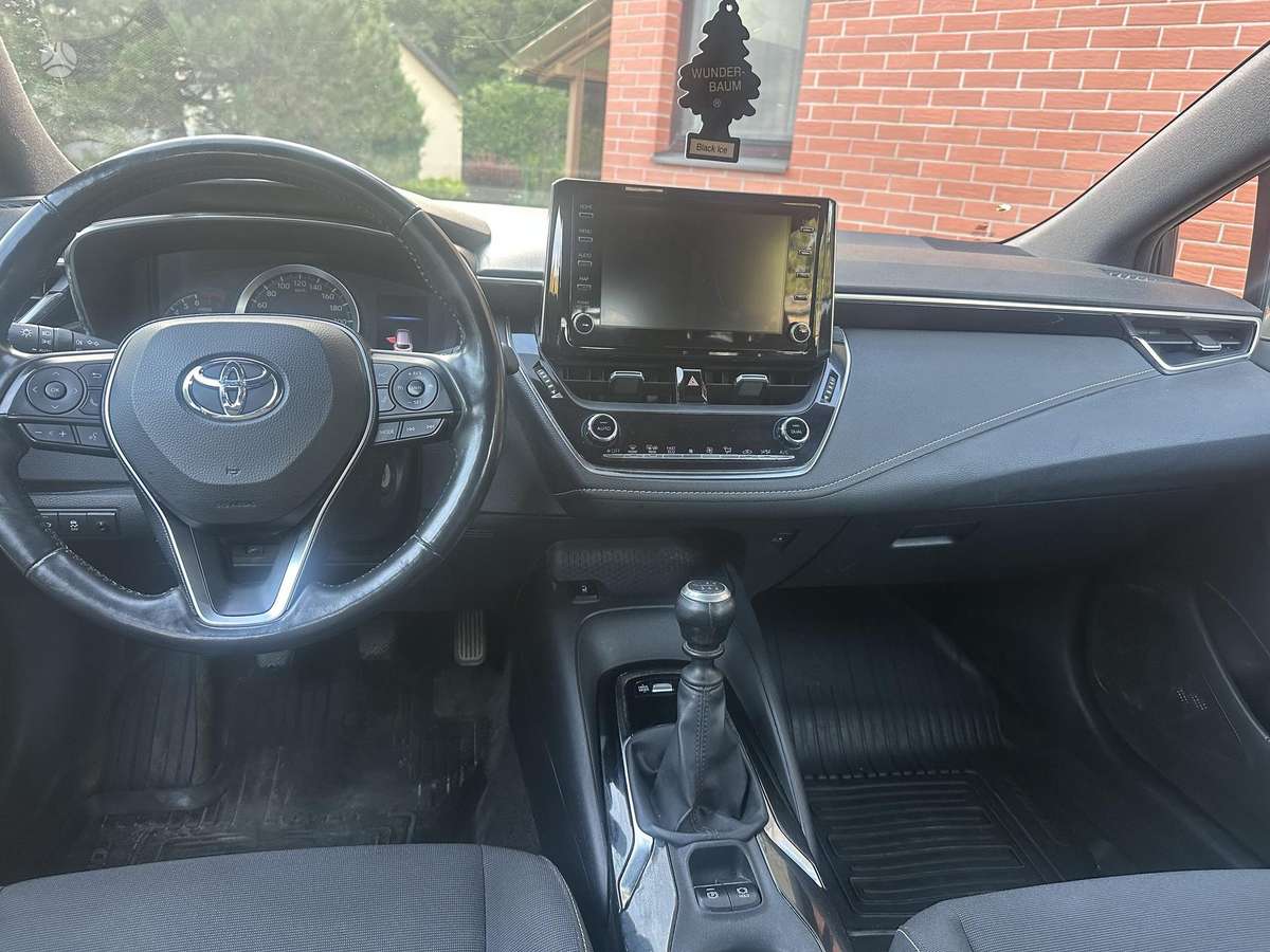 Toyota Corolla - 10