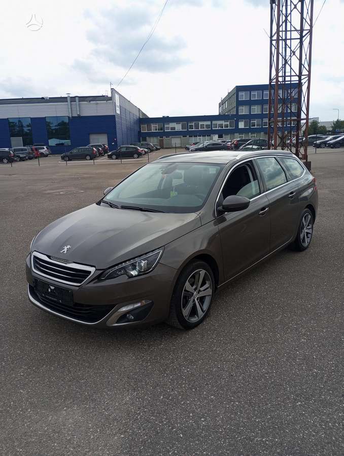 Peugeot 308 - 1
