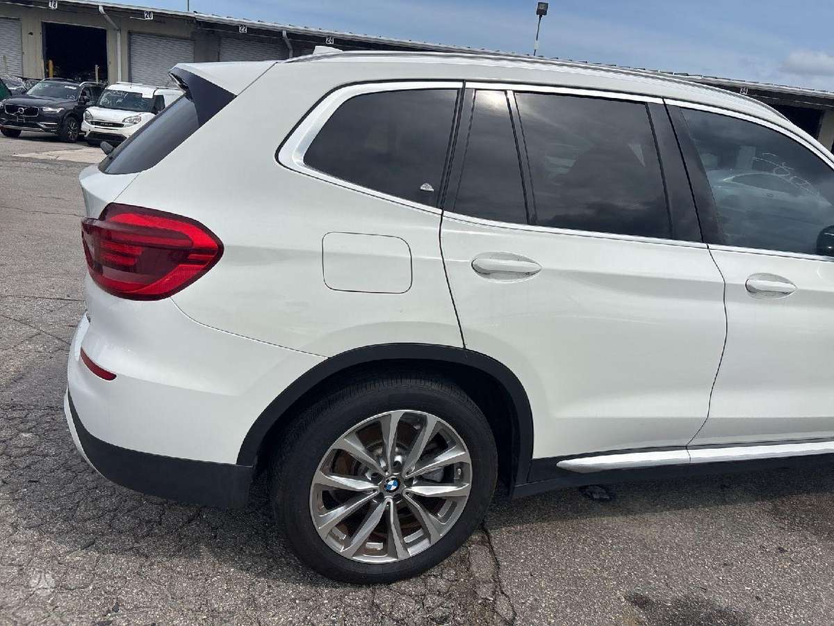 BMW X3 - 8