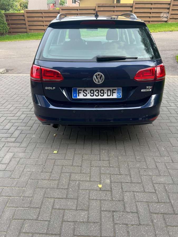 Volkswagen Golf - 4