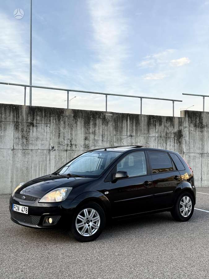 Ford Fiesta - 2