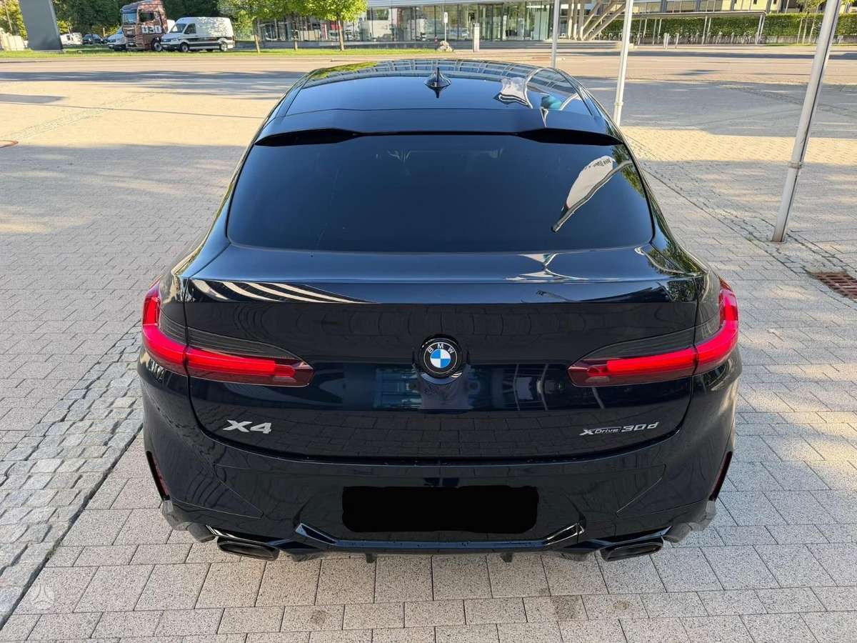 BMW X4 - 11