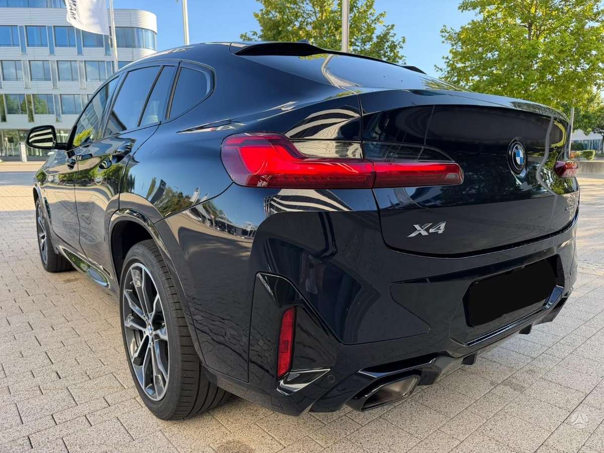 BMW X4 - 10