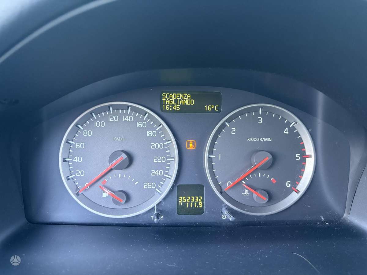 Volvo V50 - 10