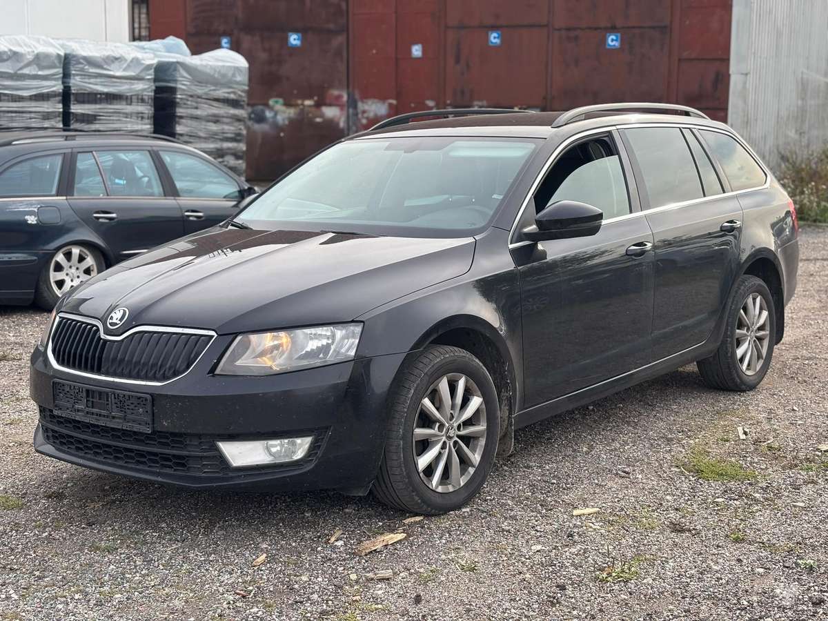 Skoda Octavia 37068366700