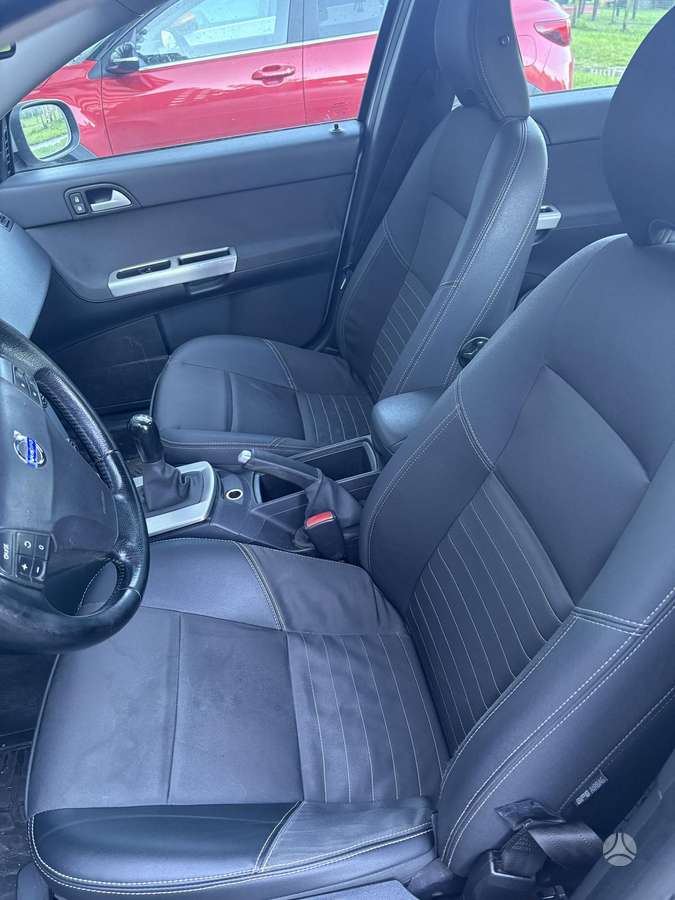 Volvo V50 - 9
