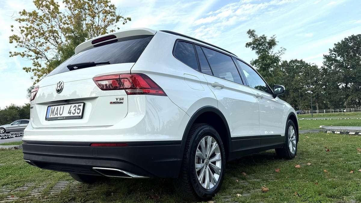 Volkswagen Tiguan - 4