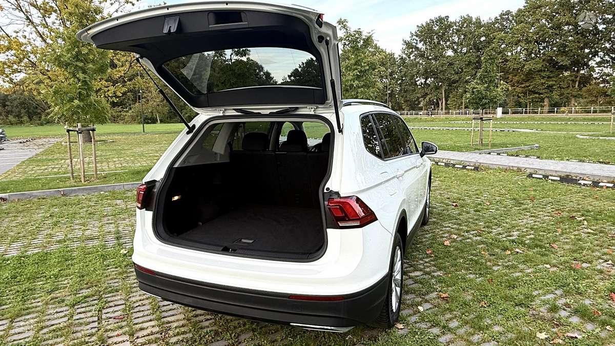 Volkswagen Tiguan - 6