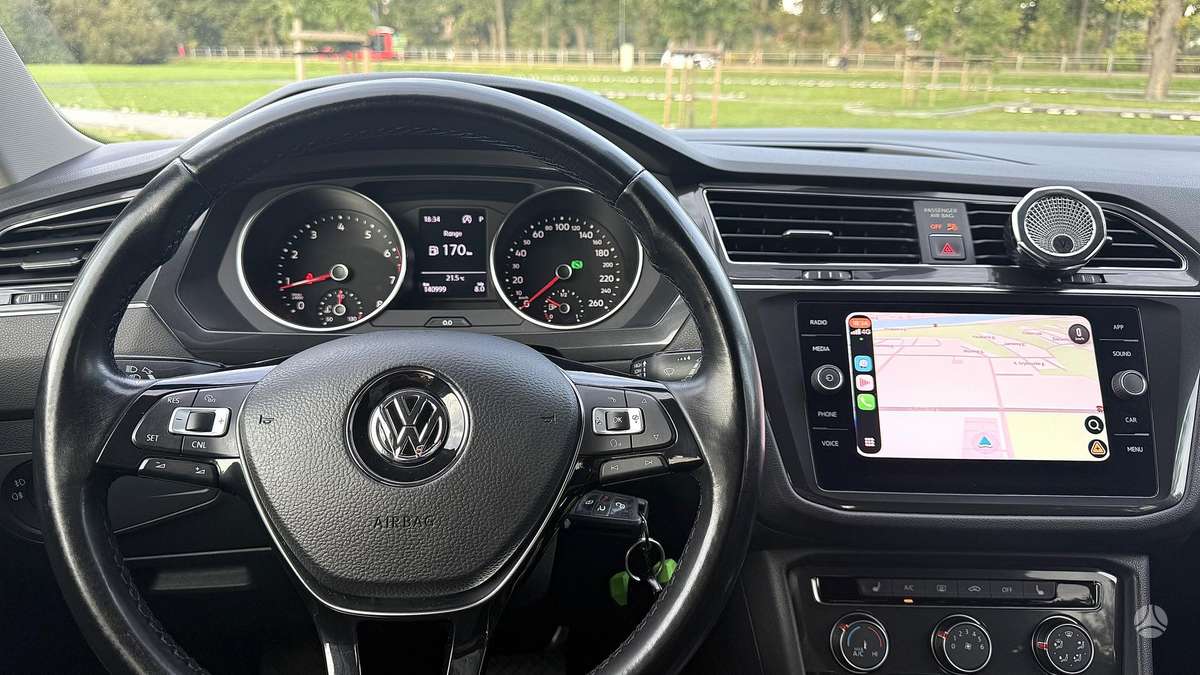 Volkswagen Tiguan - 7