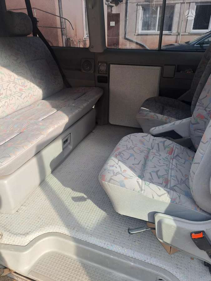Volkswagen Multivan - 6